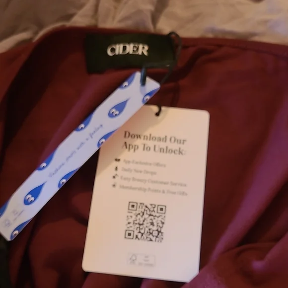 Cider Burgundy Long Sleeve Dress - Picture 5 of 5